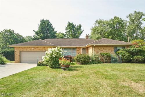5901 Akins Rd, North Royalton, OH, 44133-4961 | Card Image