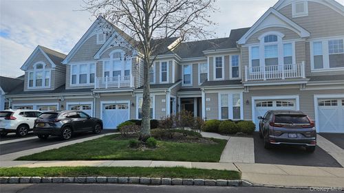 8 Symphony Dr, Lake Grove, NY, 11755-1314 | Card Image