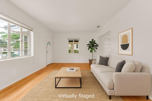 69 Ne 115th St, Miami, FL, 33161-6632 | Card Image