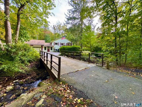 18 Wilson Rd, Litchfield, CT, 06759-2619 | Card Image