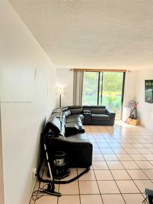 apt-208-1825 W 44th Pl, Hialeah, FL, 33012-7443 | Card Image