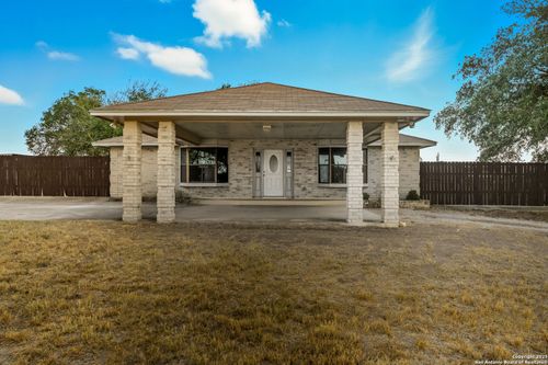 706 Sunrise Ln, La Vernia, TX, 78121-5112 | Card Image