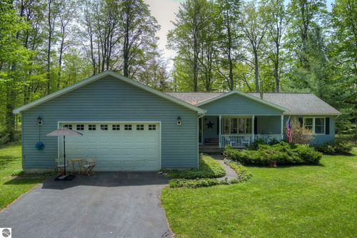 4451 S Hemlock Rd, Cedar, MI, 49621-9433 | Card Image