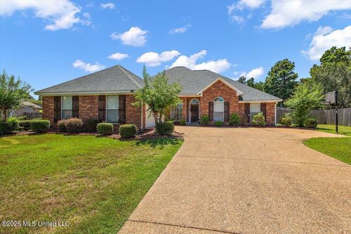 153 Stratford Dr, Madison, MS, 39110-7815 | Card Image
