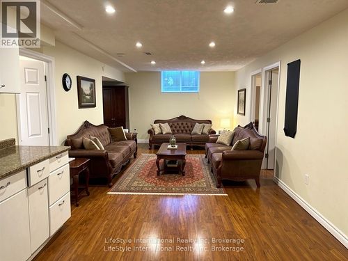 lower-114 Clairfields Dr W, Guelph, ON, N1G5A5 | Card Image