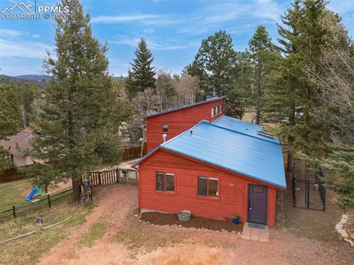 18 Holiday Dr, Woodland Park, CO, 80863-8706 | Card Image