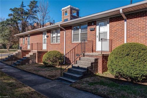 d-215 Mciver St, Greensboro, NC, 27403-2569 | Card Image