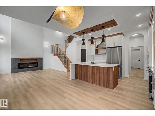 4 Willow Way, Stony Plain, AB, T7Z | Card Image