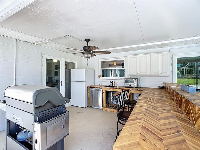 Outside Kitchen 1 | Image 32
