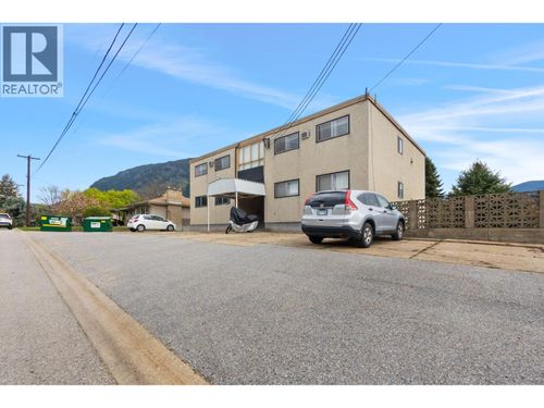525 11th Ave, Castlegar, BC, V1N1J6 | Card Image