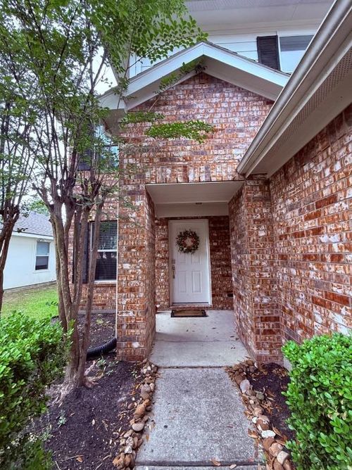 30 Thicket Grove Pl, The Woodlands, TX, 77385-3762 | Card Image