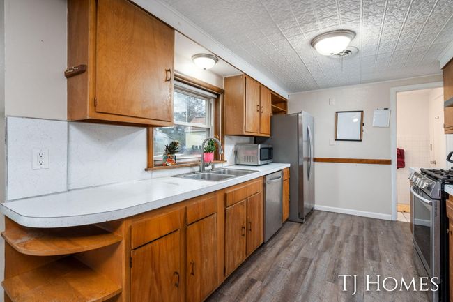19-web-or-mls-2215 Maguire-14 | Image 5