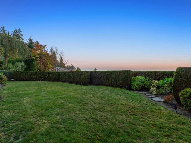 2668 Finch Hill, House other with 6 bedrooms, 7 bathrooms and 4 parking in West Vancouver BC | Image 39