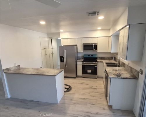 f-611 S Palm Ave, Hemet, CA, 92543 | Card Image