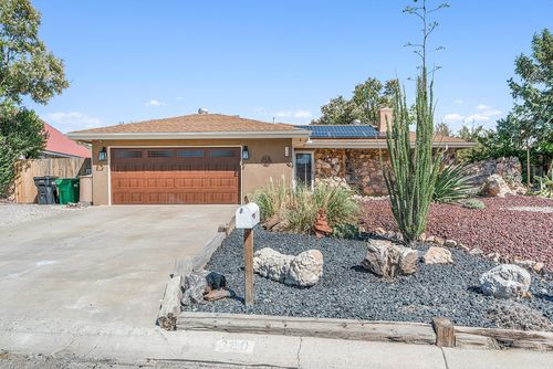 300 Montana Wells Road Ne, Rio Rancho, NM, 87124 | Card Image