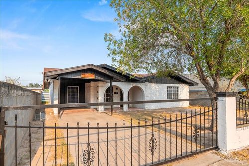 307 S Cox St, Rio Grande City, TX, 78582-4233 | Card Image