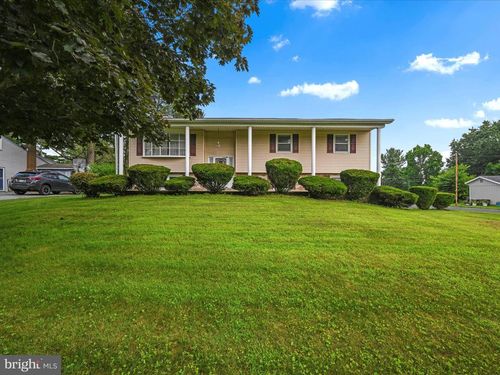 2620 Pinewood Rd, LANCASTER, PA, 17601-4825 | Card Image