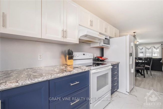 2190 Valley St, House attached with 3 bedrooms, 2 bathrooms and 2 parking in Moose Creek ON | Image 11