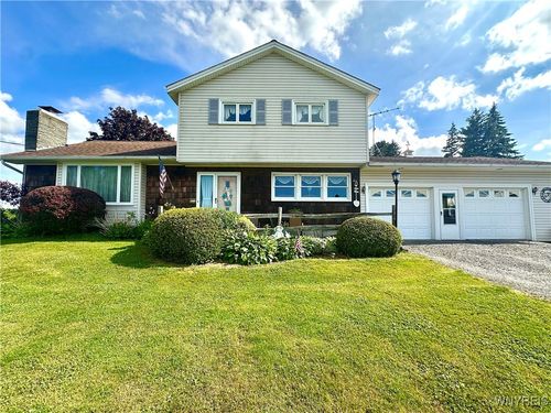 9718 Pearson Rd, Middleport, NY, 14105-9707 | Card Image
