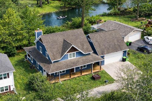 6621 Heidelberg Circle, Waterford, WI, 53185 | Card Image