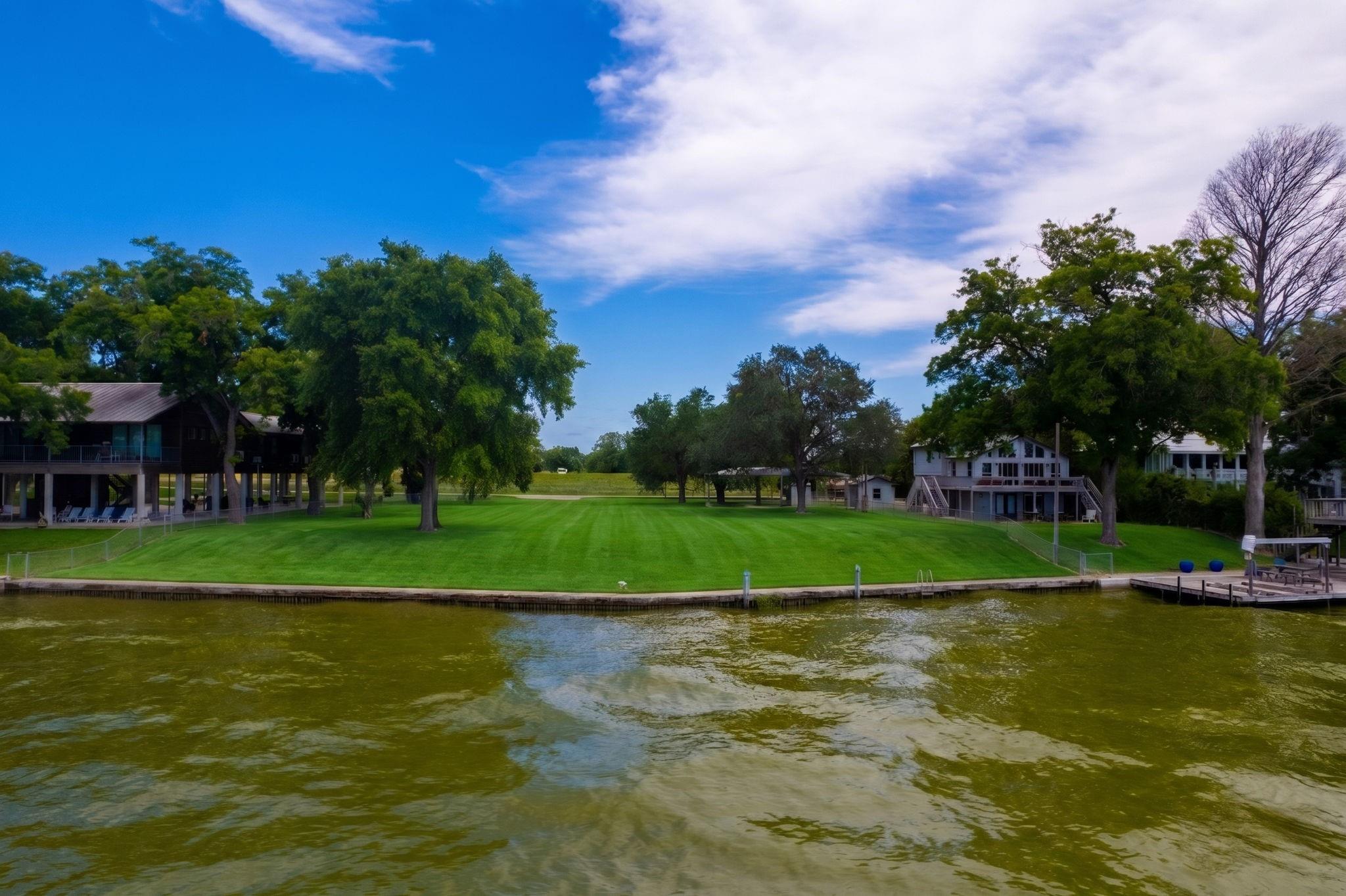Land in Lake McQueeney 4