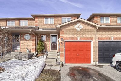 18 Mccausland Crt, Home with 2 bedrooms, 2 bathrooms and 4 parking in Barrie ON | Image 1