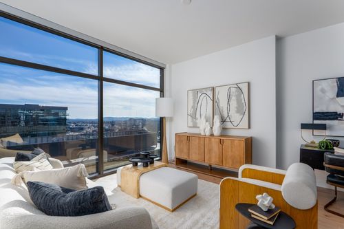 ax-1212 Demonbreun St, Nashville, TN, 37203-7629 | Card Image