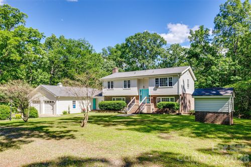 679 Fairforest Rd, chester, SC, 29706-8221 | Card Image