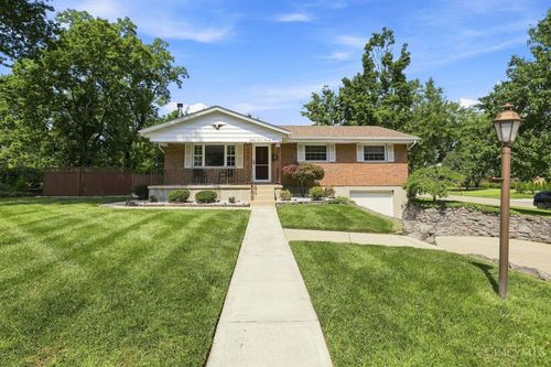 8771 Brittany Dr, Blue Ash, OH, 45242-7958 | Card Image