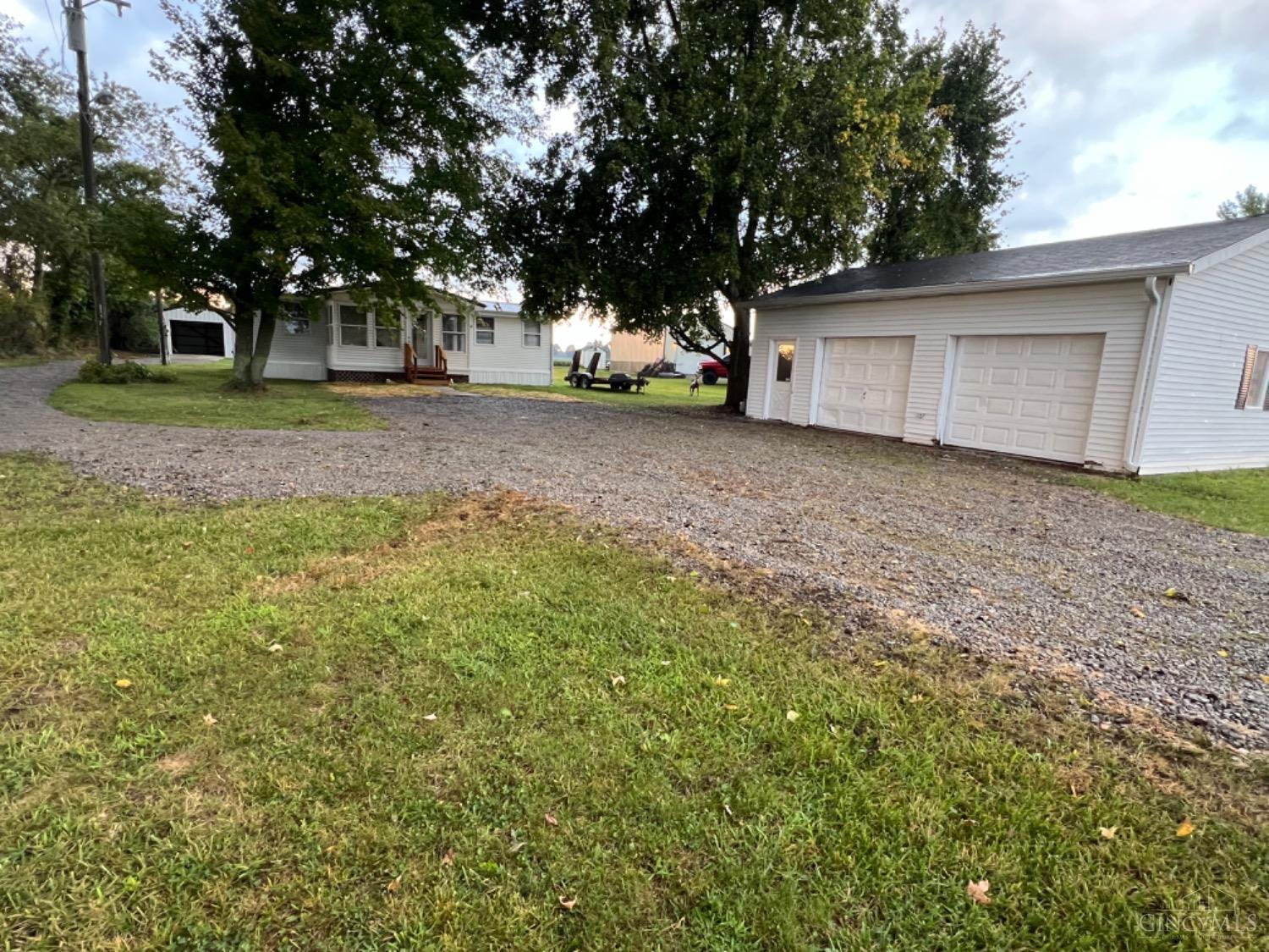 Sisterville Rd, Hamersville, OH 45130