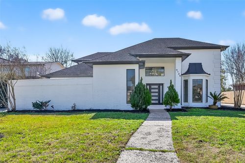 3138 Country Club Blvd, Stafford, TX, 77477-4615 | Card Image