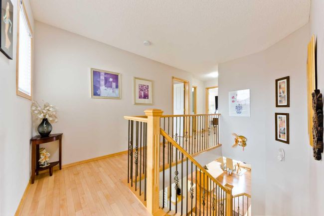 140 West Creek Glen, Home with 3 bedrooms, 2 bathrooms and 3 parking in Chestermere AB | Image 37