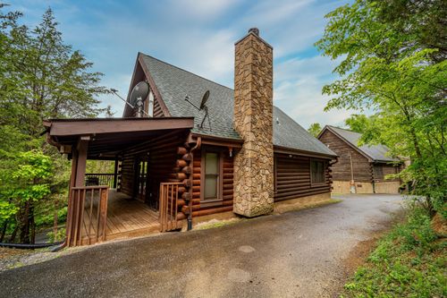 1134 Carroll Hill Ln, Sevierville, TN, 37876-0974 | Card Image