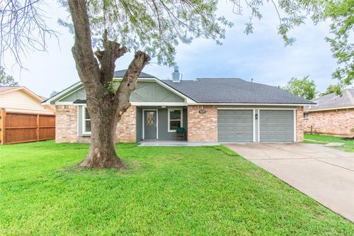 15707 Amapola Dr, Houston, TX, 77083-1219 | Card Image