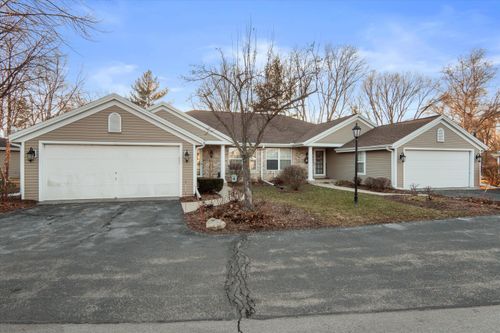 1914 E Sunset Dr, Waukesha, WI, 53189-8201 | Card Image