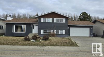 4420 Mackenzie Ave, House other with 3 bedrooms, 3 bathrooms and null parking in Drayton Valley AB | Image 1