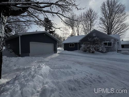 923 N Main Street, L'Anse, MI, 49946 | Card Image