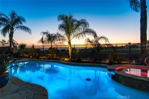38533 Falkirk Dr, Murrieta, CA, 92563 | Card Image