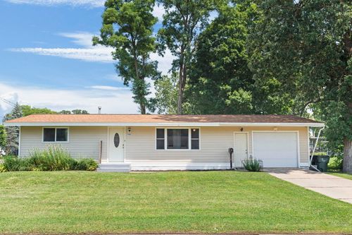 780 Washington St, Prairie Du Sac, WI, 53578-1123 | Card Image