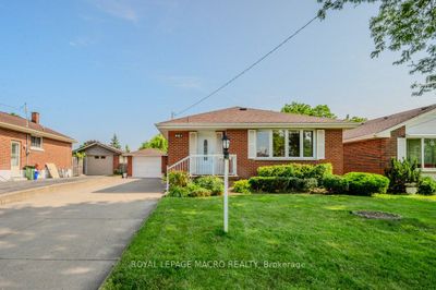 967 Mohawk Rd E, House other with 4 bedrooms, 2 bathrooms and 5 parking in Hamilton ON | Image 2