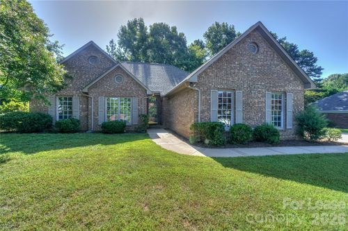 840 Emerson Dr, Mooresville, NC, 28115-9073 | Card Image