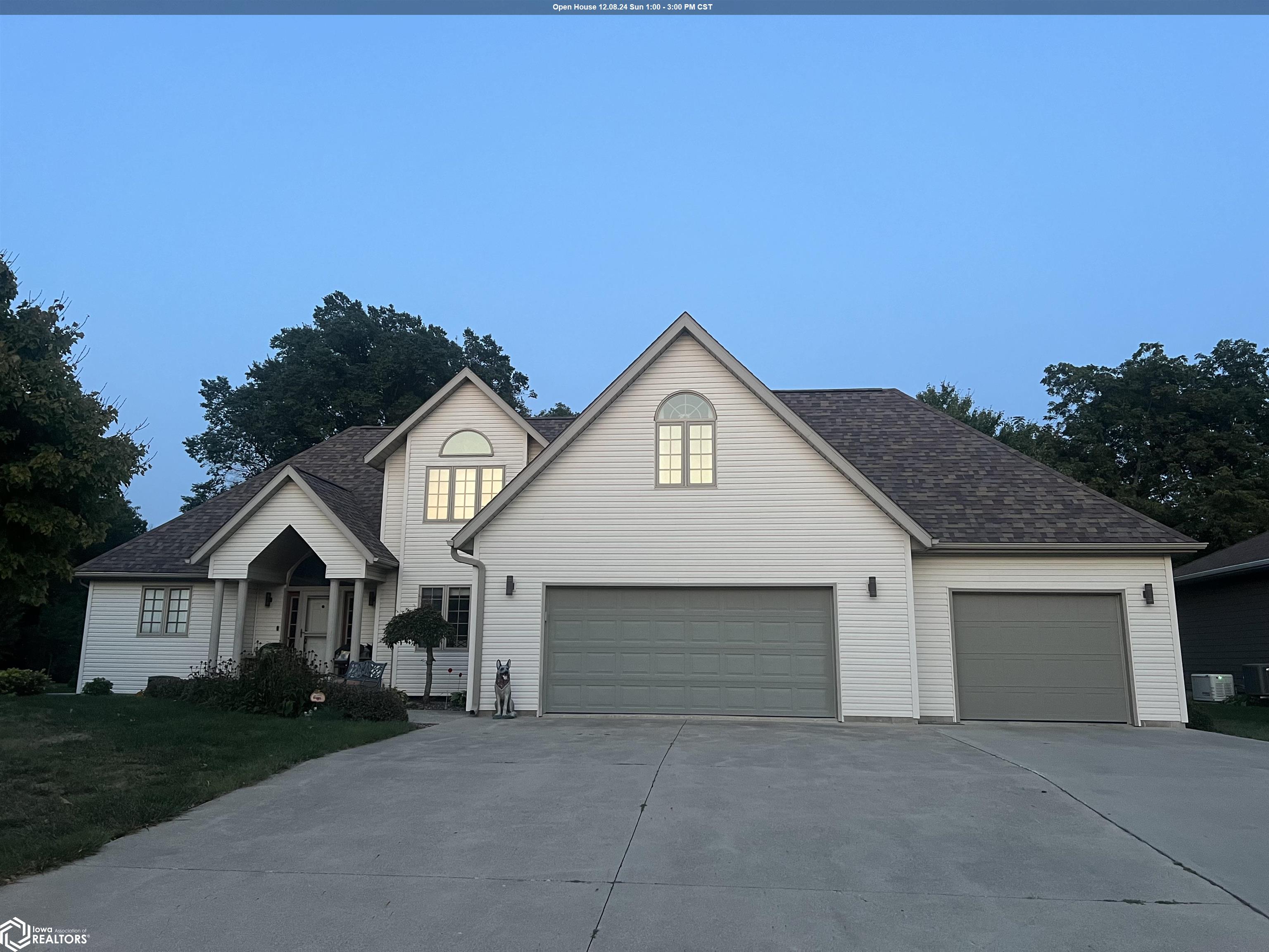 10th St, Humboldt, IA 50548