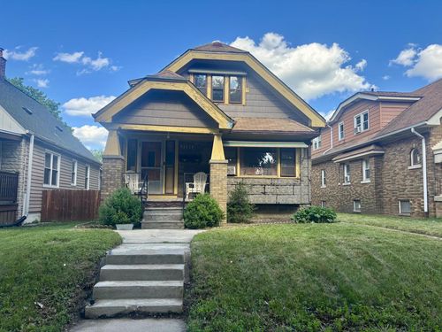 2206 S 36th Street, Milwaukee, WI, 53215 | Card Image
