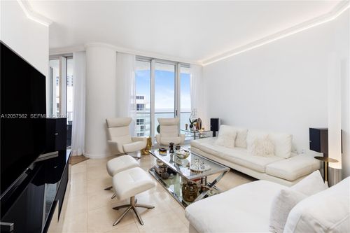 os25-16445 Collins Avenue, Sunny Isles Beach, FL, 33160 | Card Image