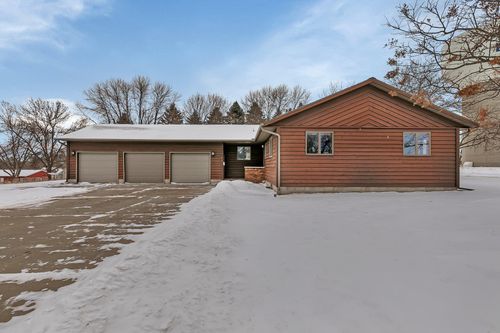 6 6th St Ne, Melrose, MN, 56352-1193 | Card Image