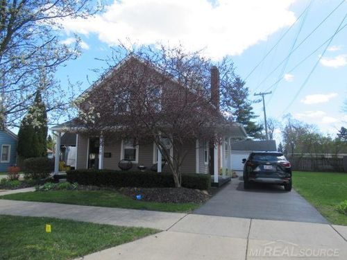 7838 Stead St, Utica, MI, 48317-5670 | Card Image