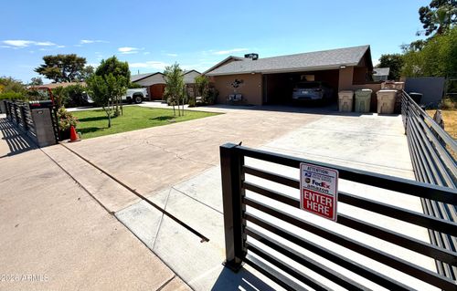 8310 N 55th Avenue, Glendale, AZ, 85302 | Card Image
