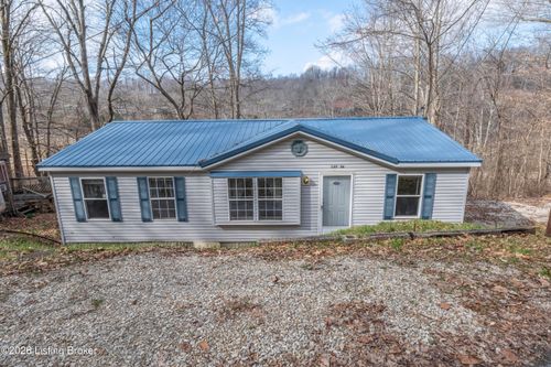 672 Fentress Hideout Ln, Westview, KY, 40178-5177 | Card Image