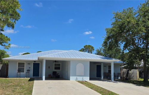 160 Empress Ave, Sebastian, FL, 32958-5687 | Card Image