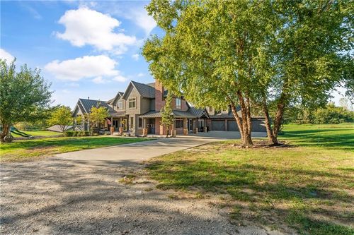 20540 Pflumm Rd, Bucyrus, KS, 66013-9320 | Card Image